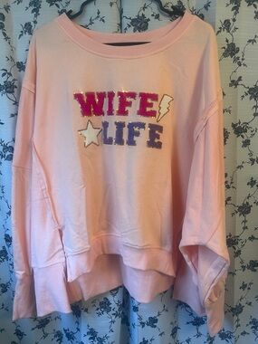 Fantastic Fawn NWOT 'Wife Life' Oversized Puffy Sequins Sweatshirt